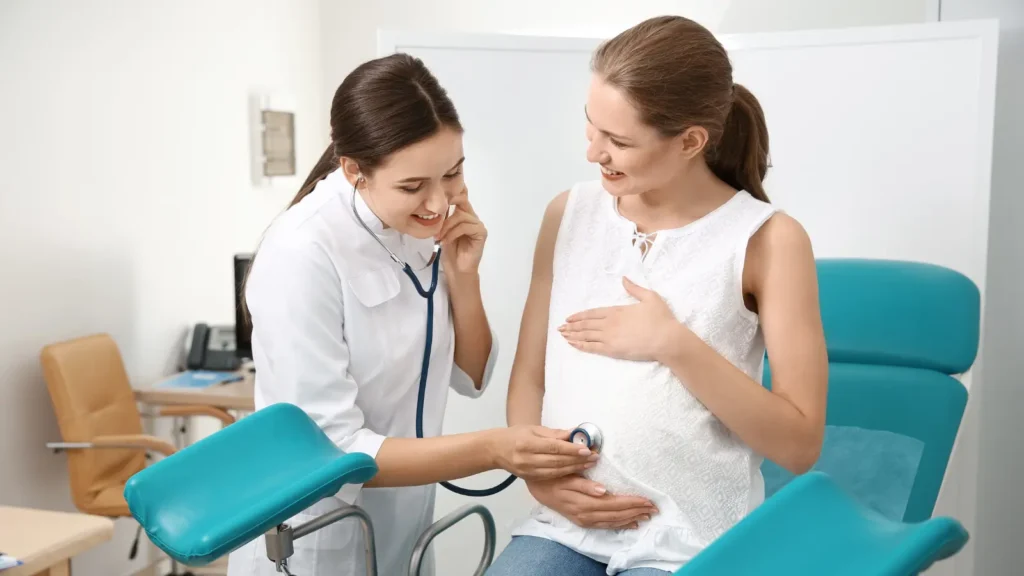 Doctor consulting patient, Healthcare Email Lists Overview by ResearchCaptive