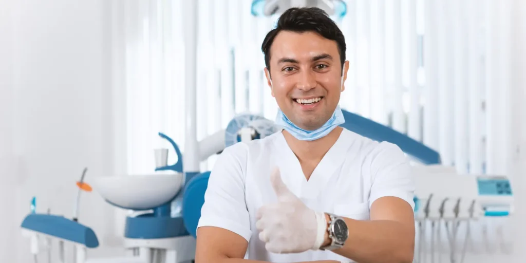 Professional pediatric dentist in clinical practice - Maximizing pediatric dentist outreach for lasting B2B healthcare success